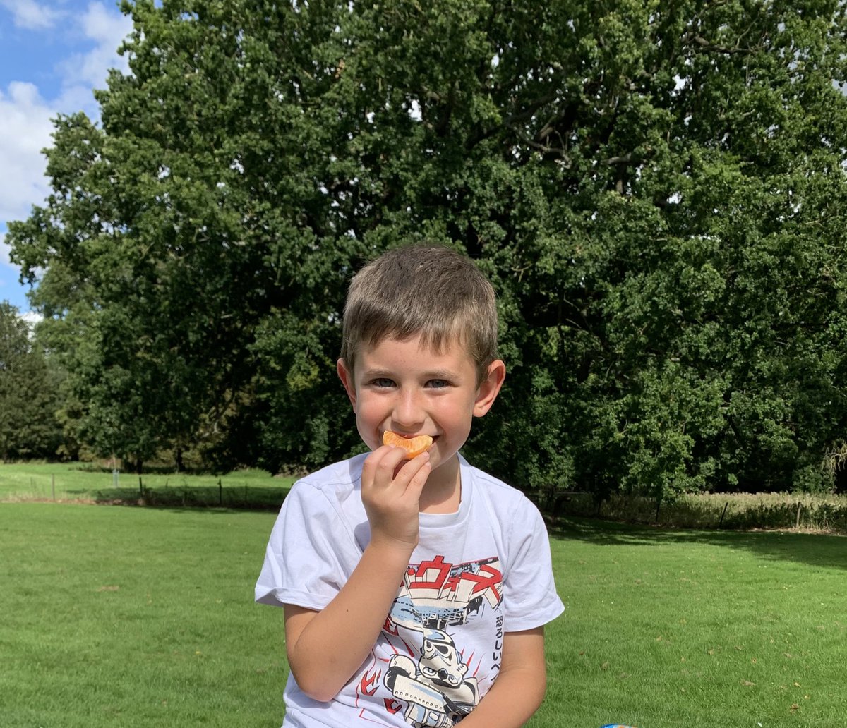 AnnetteInTheUK's tweet photo. @VodafoneUK ❤️ my hometown because it has beautiful nature and puts a smile on our faces #NationsNetwork #VodafoneTreats https://t.co/lq1s36lwv2