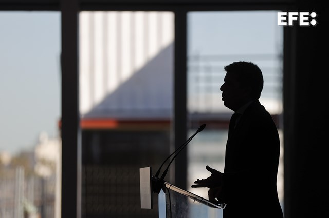 ANÁLISIS |  El PP ve cómo el futuro de Mazón se apodera el debate político

✍️ <a href="/marialpzmontero/">María López</a> 
📸 <a href="/ManuBruque/">Manuel Bruque</a>

efs.efeservicios.com/noticia-multim…