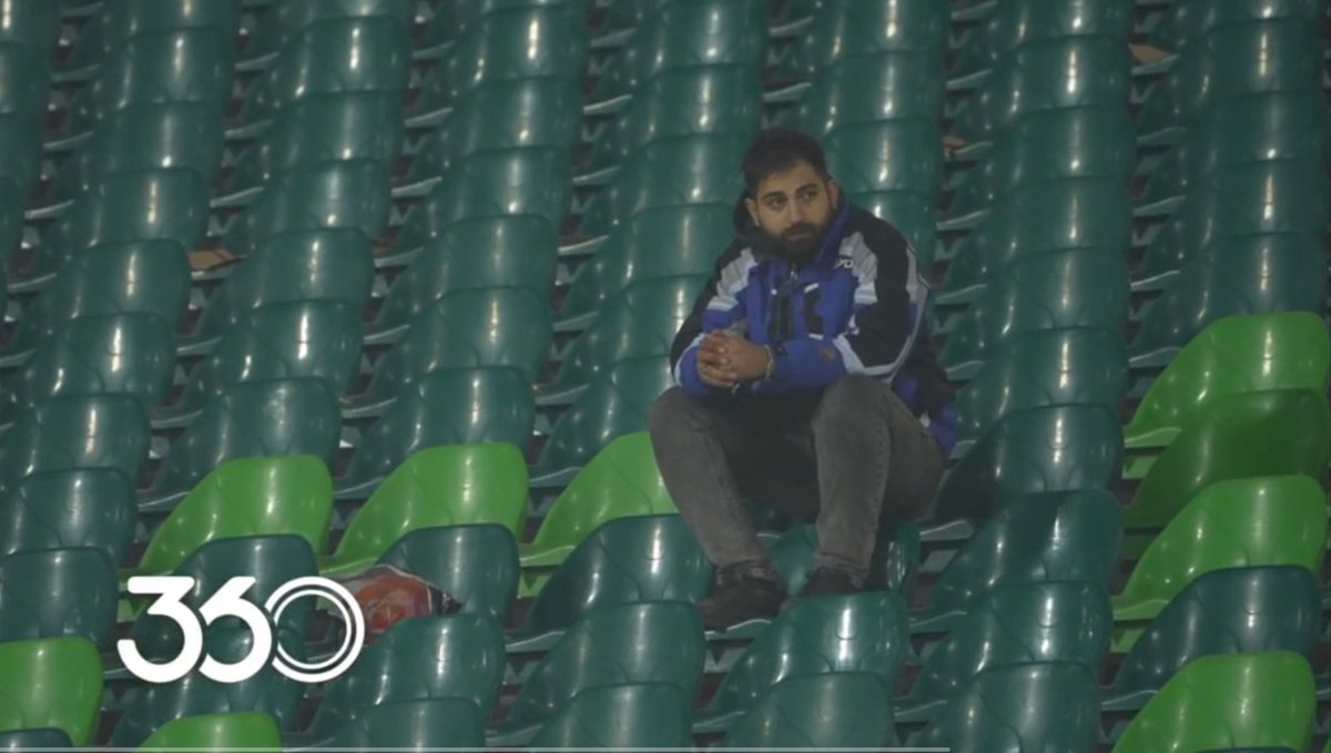 پنالتیمونو نگرفتن،پنالتیشون آفساید بود، تمام سوت های ۵۰،۵۰ به نفع پیروزی بود،خودمونم که وضع مدیریت تیممون مشخصه،تو اون سرما تو روز تولدم از کارو زندگیم زدم رفتم استادیوم ولی نشد و نخواستن که ما استقلالیا خوشحال باشیم،با همه این اوصاف بازم عاشقتیم بازم پای سختیات میمونیم استقلال💙