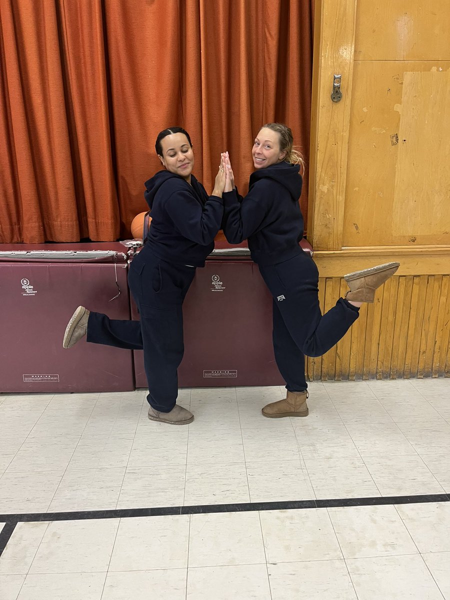 Harrismusic4's tweet image. Twin day @TDSB_IonviewPS  check out the weekly wrap up tomorrow for more pictures! @MillerCaise @SaraGogani