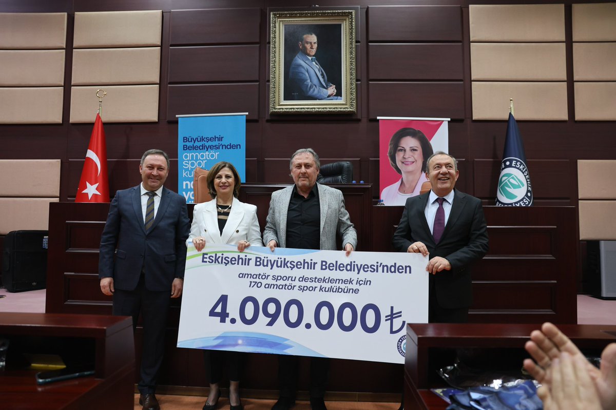 Ayşe Ünlüce tweet media