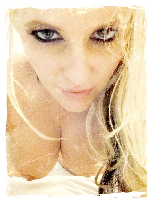 Happy Friday! Now come say hi!
https://t.co/rIiSPgDVZI https://t.co/HAihyzgZ1M