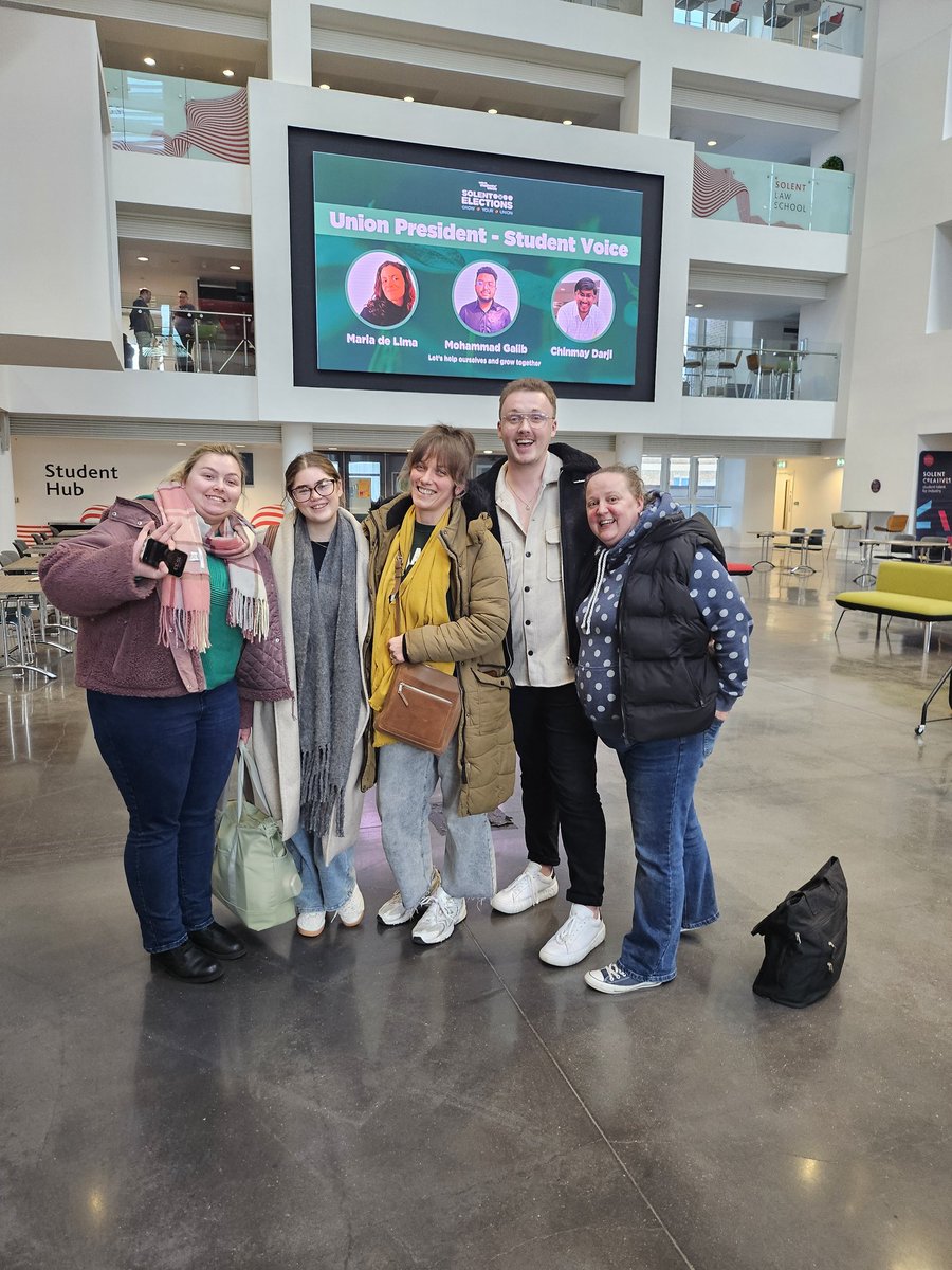 BiggHayley's tweet photo. Awesome 6 weeks of simulation placement with this group of legends. Have laughed so much everyday. ♥️ @SolentNursing https://t.co/ojAcP2yNc0