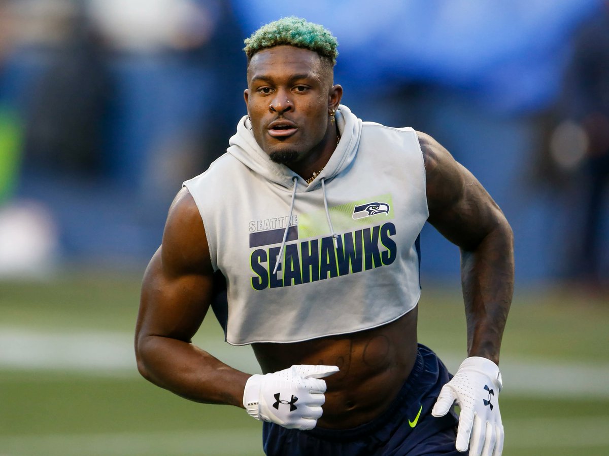 NFL_DovKleiman's tweet image. 𝗥𝗨𝗠𝗢𝗥𝗦: The #Packers have a trade offer on the table for #Seahawks WR DK Metcalf, per @CorbinSmithNFL 

The trade package would include the No. 23 overall pick in this year&apos;s draft and Dontayvion Wicks or Romeo Doubs.