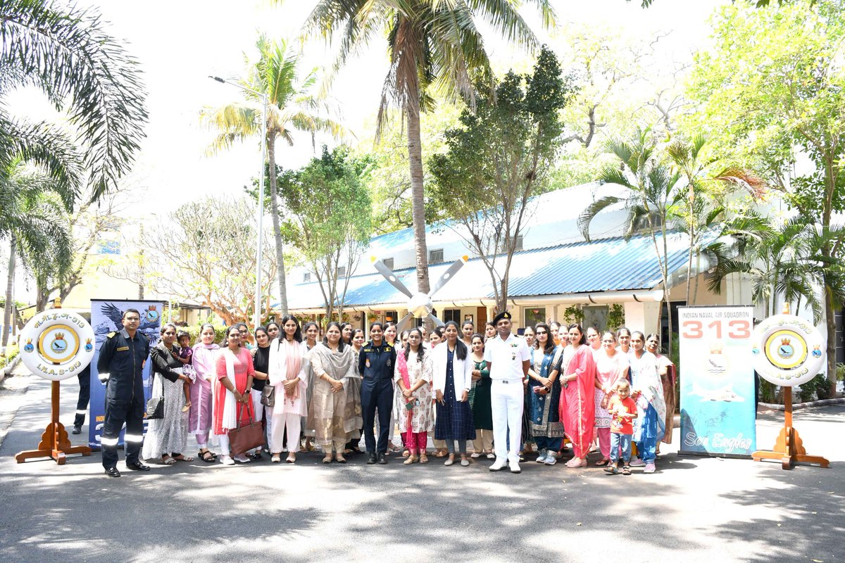 IN_HQTNP's tweet photo. Supporting the pillars of our brave personnel! #NWWA hosted a workshop on 27 Feb in #Chennai at #INAS313, focusing on Mental Health & Wellbeing, and Balanced Diet. Empowering naval families to prioritise self-care & build resilience. https://t.co/35Y54p1Xhu