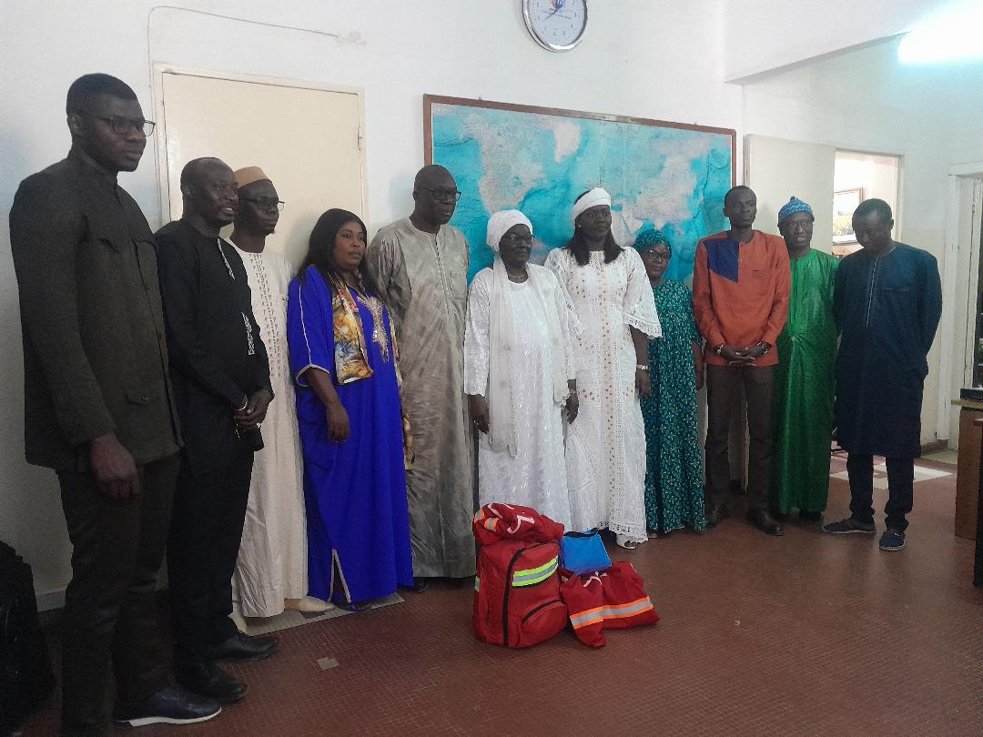 CSenegalaise's tweet image. La @CSenegalaise  et le Centre régional des œuvres universitaires et sociales (CROUS) de l’Université Amadou Mahtar Mbow de Diamniadio, signent un protocole d’accords de partenariat pour la promotion de la santé, la formation aux premiers secours des étudiants et du personnel...
