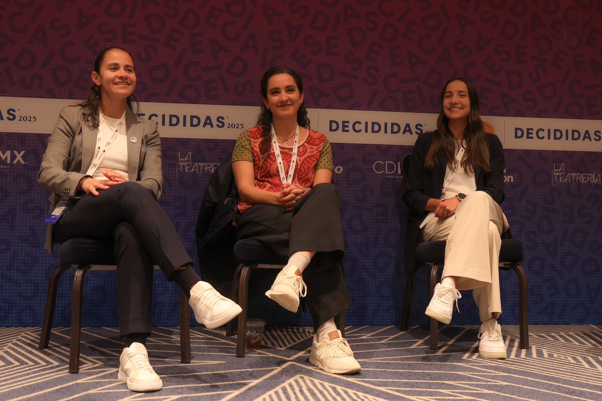 Rayadas's tweet photo. Nuestra directora deportiva @EMaEsPin6 compartió su experiencia y retos como pionera del futbol mexicano femenil en la tercera edición de Decididas Summit “Más allá de la cancha: El liderazgo detrás del futbol femenil”.⚽️

¡Orgullo azul y blanco! 💙 https://t.co/b4z3qgThHP