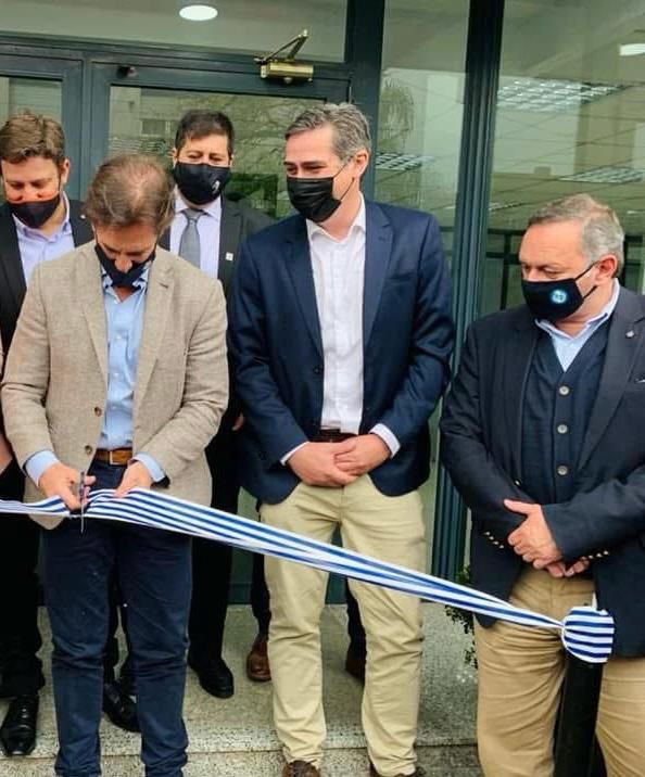 Perdomo_Fede's tweet photo. Con mucho orgullo, HOY cerramos esta etapa al frente de ANDE. 
Gracias presidente @luislacallepou y @alvarodelgado por darme la confianza de ser parte de este gran equipo de gobierno y poder contribuir al crecimiento y desarrollo de los emprendedores y mipymes de todo el país.(1) https://t.co/EnGiW6HLwK