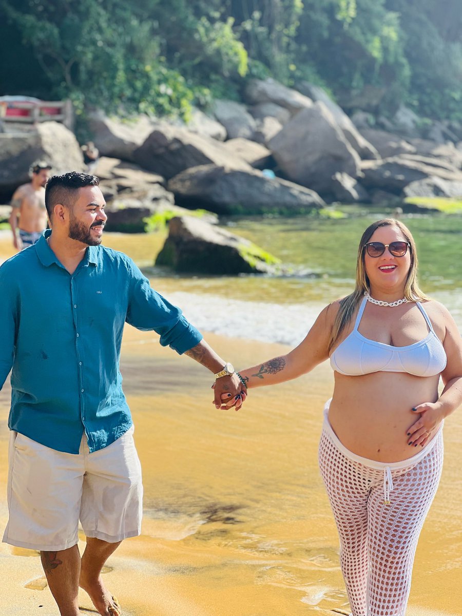 TalitaLopes_'s tweet photo. Ninguém mais feliz que Eu &amp; você 🤍✨
@drcalifa 

#PapaisdePrimeiraViagem #VemFilho https://t.co/k3P6EqKQfp
