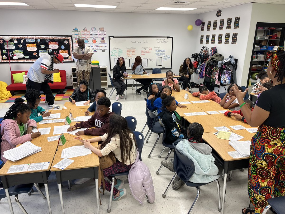 New CollegePark ES (@newcollegepk_es) on Twitter photo Our Title 1 Literacy Expo Day in the Media Center! Parents got a firsthand experience in the classroom, exploring how we’re strengthening scholars’ literacy skills through reading and writing lessons. A great day of collaboration for student success! #LiteracyExpo Our Title 1 Literacy Expo Day in the Media Center! Parents got a firsthand experience in the classroom, exploring how we’re strengthening scholars’ literacy skills through reading and writing lessons. A great day of collaboration for student success! #LiteracyExpo