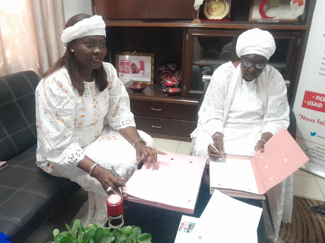 CSenegalaise's tweet image. The @CSenegalaise and the Regional Center for University and Social Works (CROUS) of the Amadou Mahtar Mbow University of Diamniadio, sign a memorandum of understanding for partnership for the promotion of health, first aid training for students and staff...