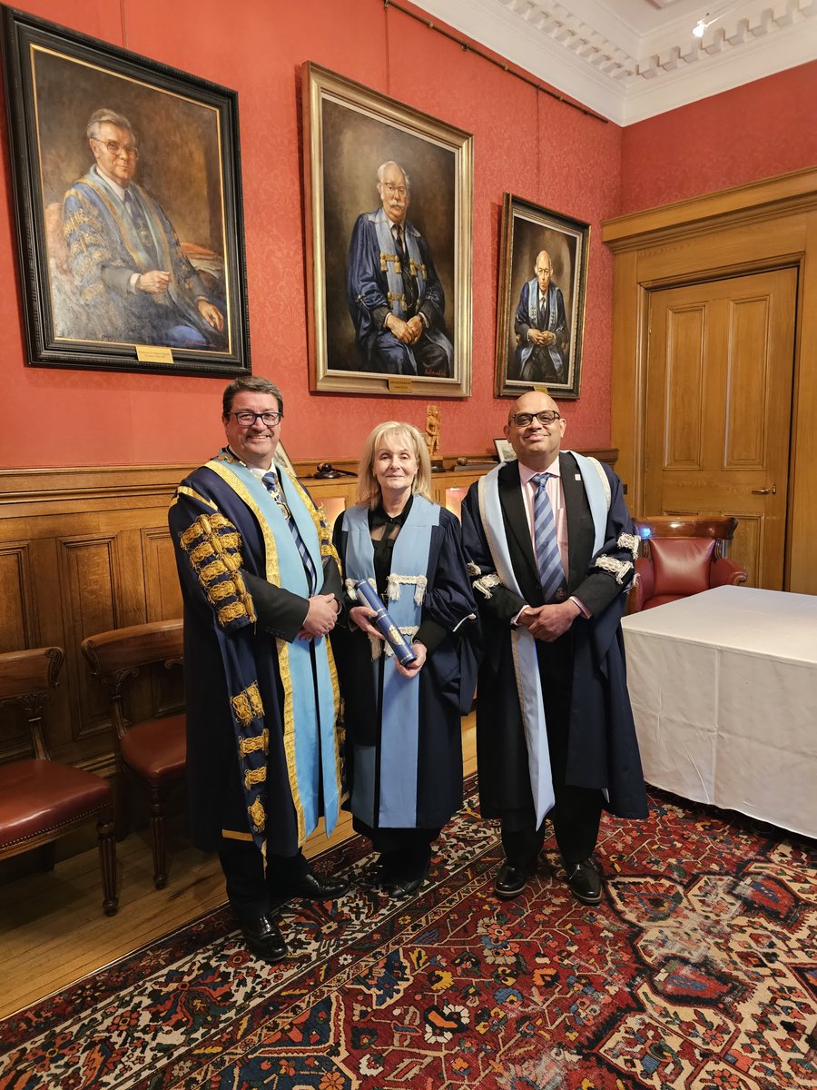 Congratulations to Prof Laura Viani who was awarded Fellowship ad hominem today, nominated by RCSEd President, Prof Rowan Parks. 
Prof Viani is Past President of the Royal College of Surgeons in Ireland and a Consultant Otolaryngologist/Neuro-Otologist. 

#RCSEdDiploma