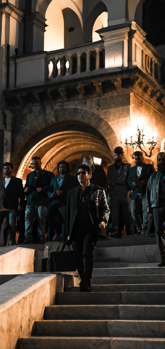 JaiAK_Offl_'s tweet photo. David Billa Returns ! 😎💥

Enhanced Wallpaper Version

#GoodBadUglyTeaser https://t.co/v9kkqiibHs