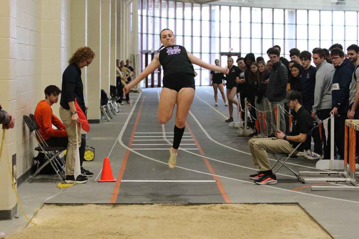 purpleraiders's tweet photo. ALL-OAC! The women’s long jumpers get the meet going placing 2-3-4-7 as Kalie Campbell (2nd) and Mackenzie Davis (3rd) earn All-OAC! @UMUTFXC #GoMountGo https://t.co/xKJ1JMQVES