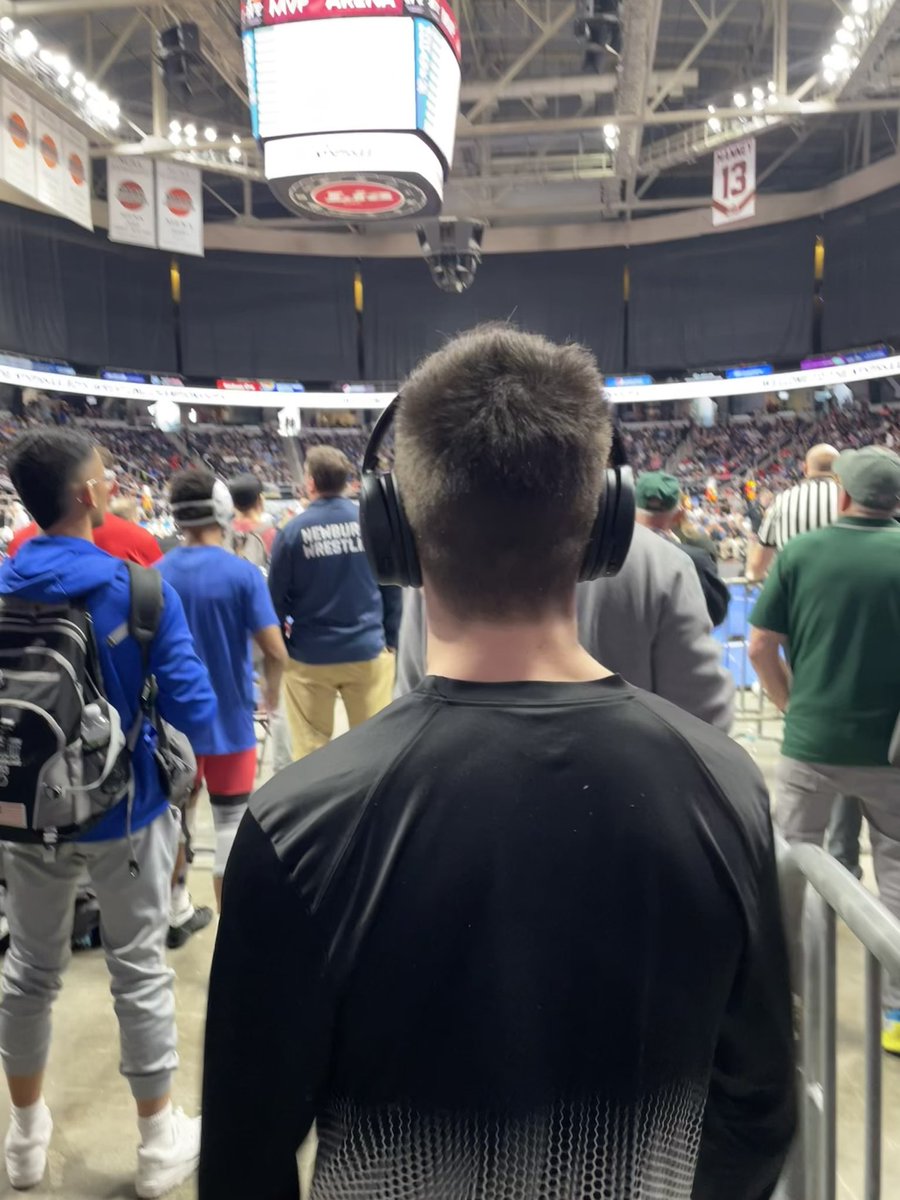 Ryan Ball wins 15-11 in the round of 16. Moving onto the quarter finals of the <a href="/NYSPHSAA/">NYSPHSAA</a> state championships!