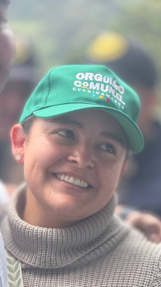 Julio Roberto Salazar Perdomo (@jrobertosalazar) on Twitter photo ¡Del @ccongresocol a territorio! 🚶♂️
Hoy con la senadora <a href="/SoledadTamayoT/">Soledad Tamayo</a> los diputados <a href="/consRamoscamp/">Constanza Ramos Campos</a> y <a href="/HRafaeltamayo/">Rafael Tamayo Tamayo</a> llegamos a #Gachetá para acompañar a nuestro gobernador <a href="/JorgeEmilioRey/">Jorge Emilio Rey Ángel</a> en la entrega de nuevas obras que significan bienestar y progreso para #Cundinamarca . ¡Del @ccongresocol a territorio! 🚶♂️
Hoy con la senadora <a href="/SoledadTamayoT/">Soledad Tamayo</a> los diputados <a href="/consRamoscamp/">Constanza Ramos Campos</a> y <a href="/HRafaeltamayo/">Rafael Tamayo Tamayo</a> llegamos a #Gachetá para acompañar a nuestro gobernador <a href="/JorgeEmilioRey/">Jorge Emilio Rey Ángel</a> en la entrega de nuevas obras que significan bienestar y progreso para #Cundinamarca .