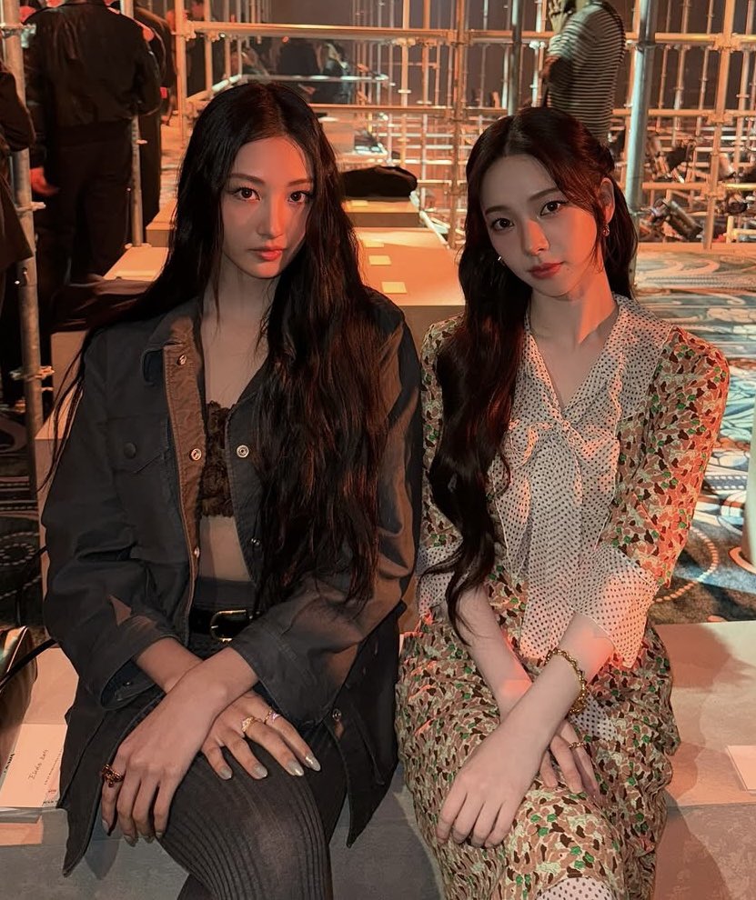 ujiminphoria's tweet photo. KARINA AND GAWON OMG😭 https://t.co/5CuXUmABhu