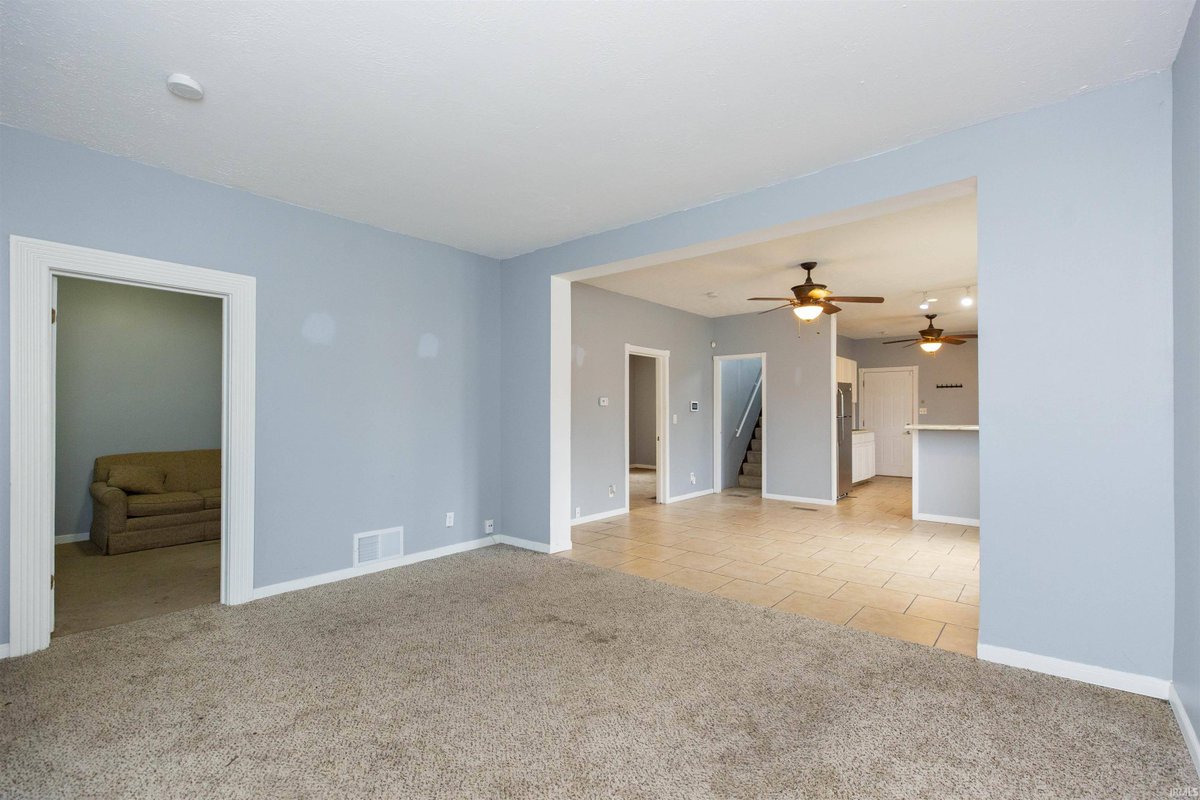 1822 Longley Avenue, South Bend, IN 46628 just hit the market! This home qualifies for downpayment assistance program and well qualified buyers can assume this mortgage with a 5.74% rate!
Take a look at this awesome space: shelibrainnaumann.michianaathome.com/d8rcn1th