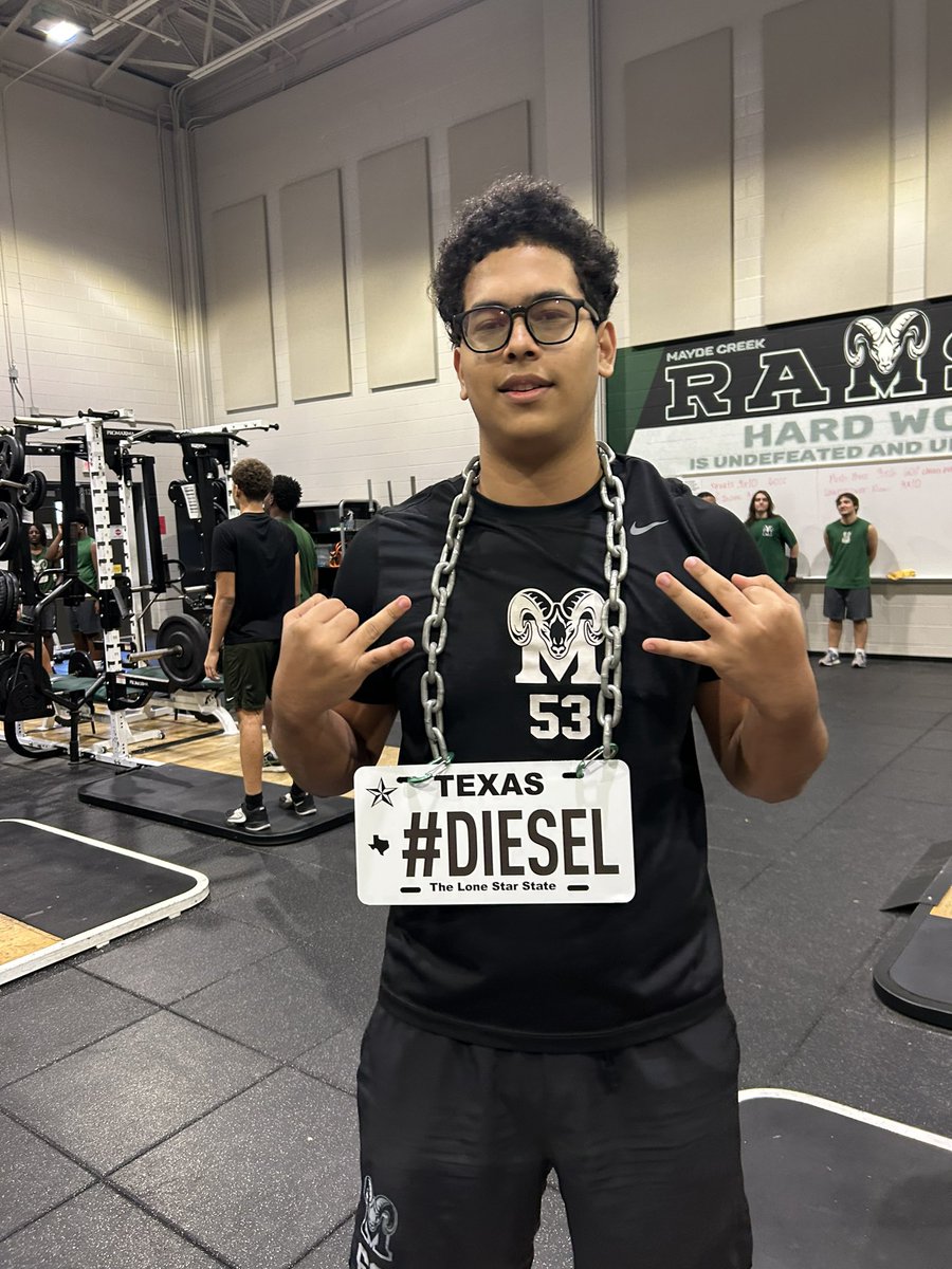 Coach_Piker's tweet image. The 2nd @MCRamFootball #DIESEL OL of The Week is:

Leonardo Reyes

#RamTough #Ram3500 #CreekMayde