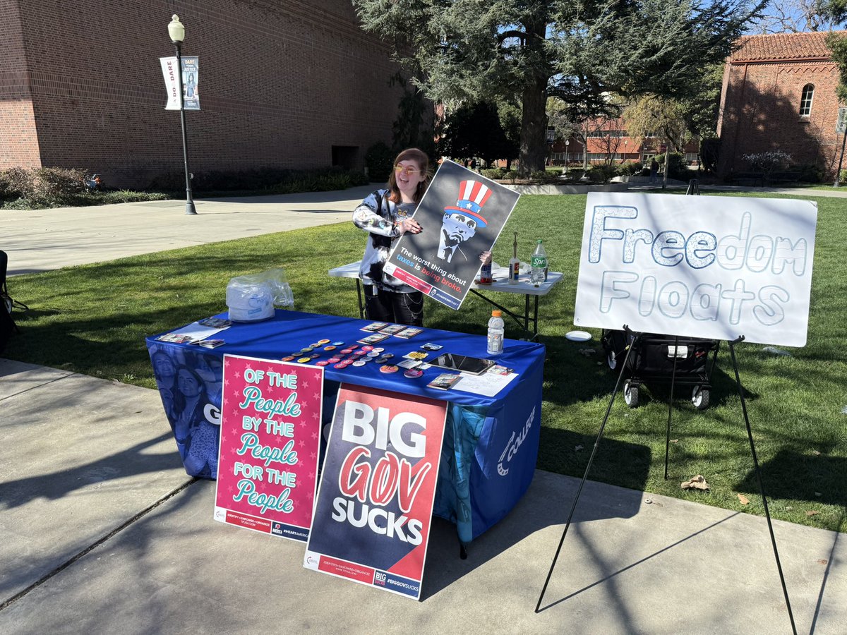 joearcher_'s tweet photo. Great Wednesday @ChicoState this week giving out mocktails aka “Freedom Floats” and getting new students involved 🇺🇸🍹
@TPUSA @tpusastudents
#TPUSA #ChicoSt #USA https://t.co/CPq9PiBjiy