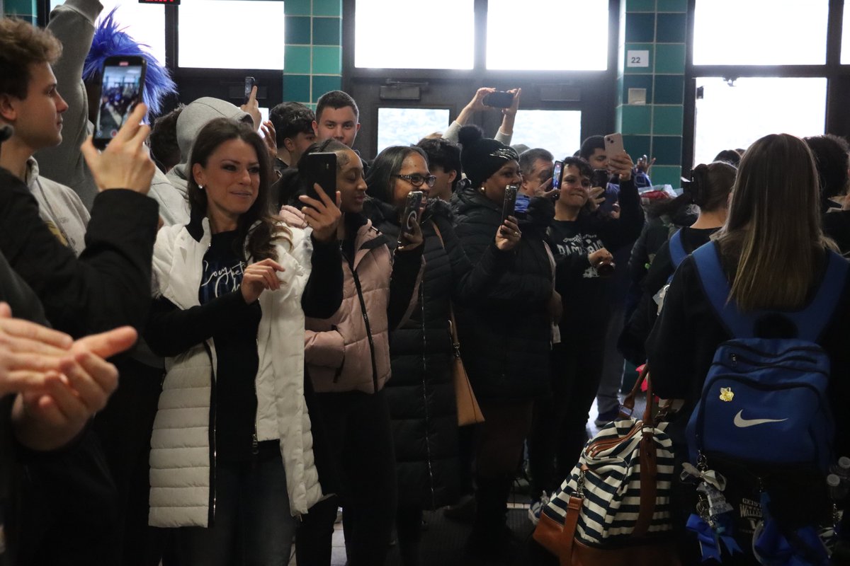 WalledLkSchools's tweet photo. 🚨Off to STATES they go! 🚨 Walled Lake Western gave the Warriors Competitive Cheer team a send-off they won’t forget! Time to hit the mat and make some noise 💙 #WEareWLCSD https://t.co/N1kYEZwjn3