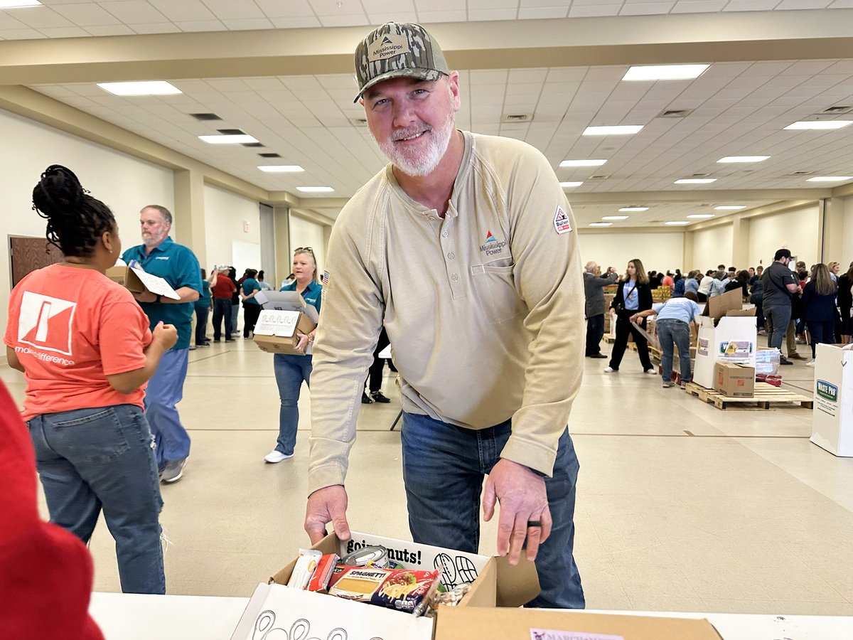 From a flat box to feeding families! 📦 Mississippi Power employee volunteers and other community partners were hands on for Extra Table's fifth annual March of the Mayors packing party. These boxes will be distributed to food pantries across South Mississippi, directly impacting