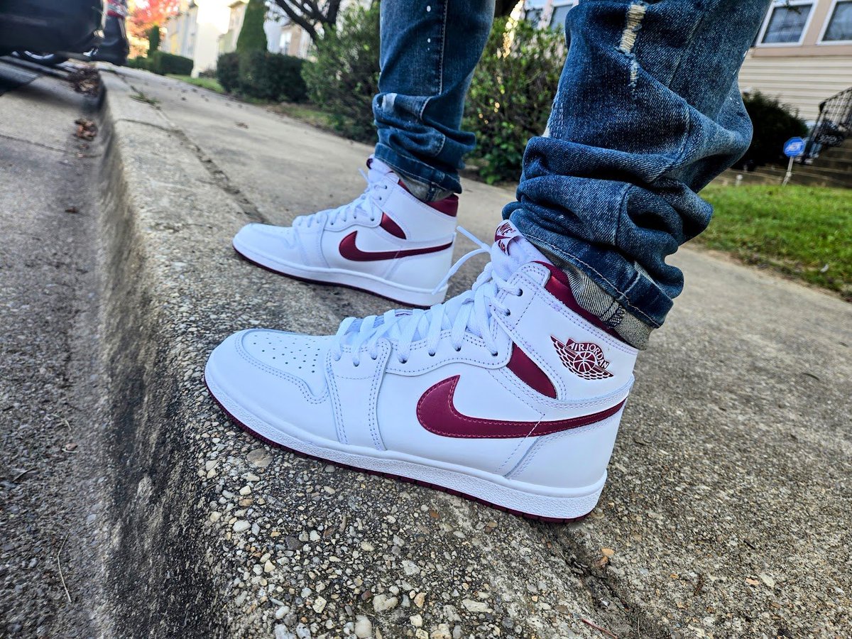 SoleWayOfLife's tweet image. Day 28 #BHMKOTD25 - GHETTO GARDEN ok ok ok i hope it was cool to go #freestyle🤷‍♂️😂 and chop it up with some what they call scenes omitted from da movie extras? 🤣😂 @Jumpman23 @nike @nikestore @nikebasketball #SNKRS #snkrkickscheck #SeasonFinale