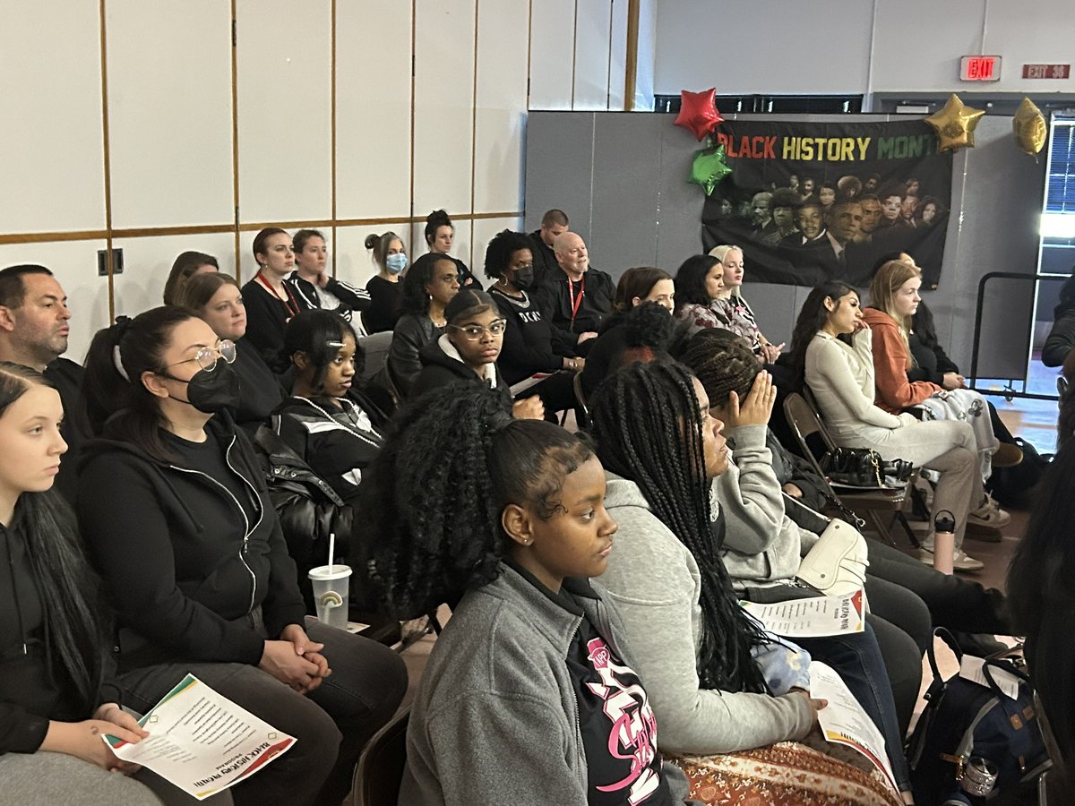 JCPS Black Student Unions (@bsuofjcps) on Twitter photo Great #BlackHistoryMonth2025 program from <a href="/TAPPSchool/">Georgia Chaffee TAPP Big Picture High School</a>. Phenomenal keynote from <a href="/DeVoneHolt/">DeVone Holt</a> as well. Masterpiece, Mate, Mission! Great #BlackHistoryMonth2025 program from <a href="/TAPPSchool/">Georgia Chaffee TAPP Big Picture High School</a>. Phenomenal keynote from <a href="/DeVoneHolt/">DeVone Holt</a> as well. Masterpiece, Mate, Mission!