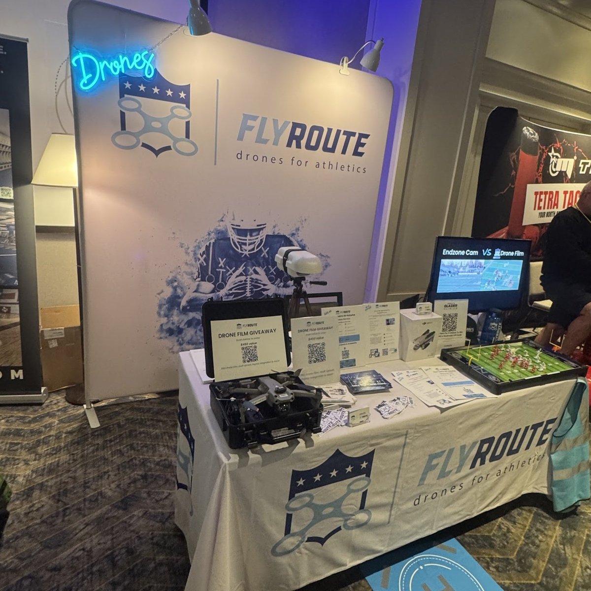 🏈 At @glazier_clinics in Nashville this weekend? Let's chat!

🎯 Film strategy for this upcoming season
🎮 Assigning you a licensed dedicated drone pilot
↩️ Integrating drone film into your replay
🚁 Drone film GIVEAWAY

#FootballInnovation #FootballFilm #footballcoach #drones