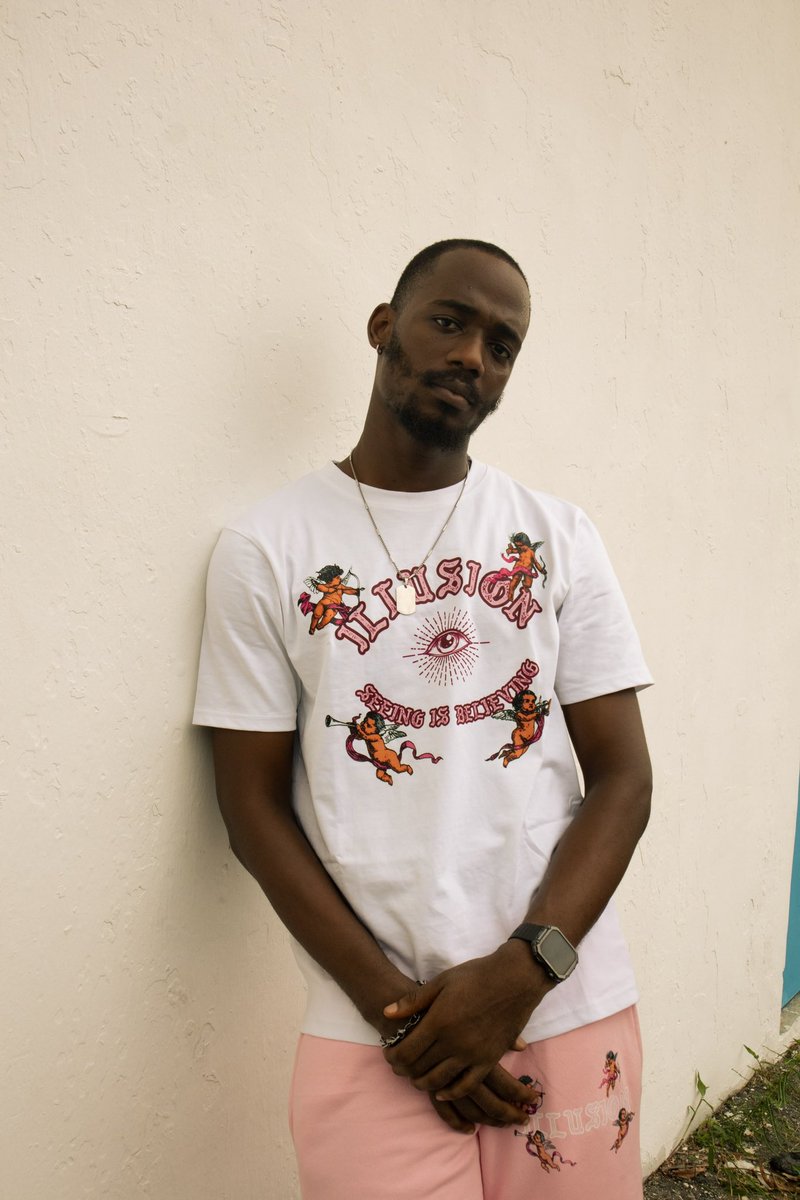 ILLUSION tweet media