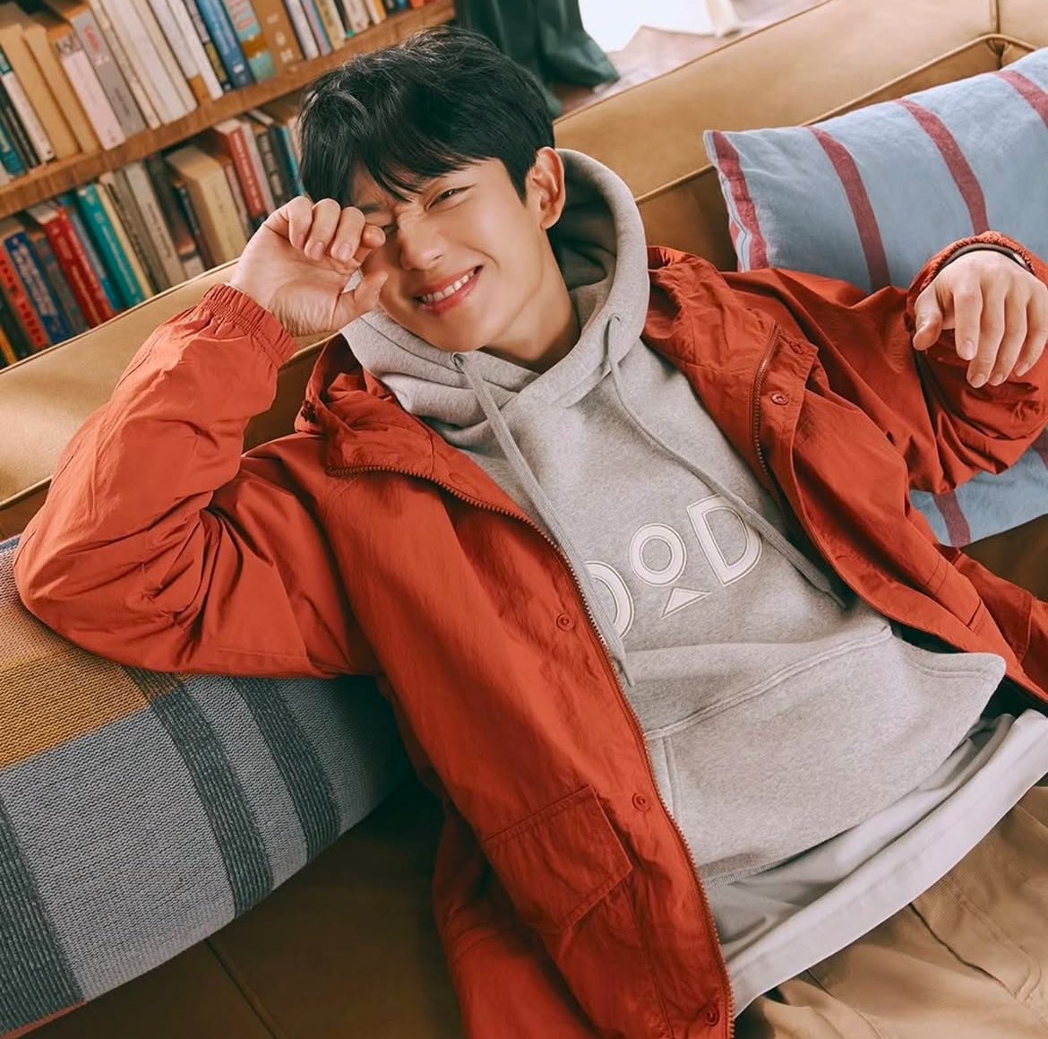 holyhann_'s tweet photo. 코찡긋 어쩔래저거 https://t.co/Ce1GpzHx7k
