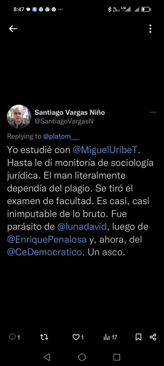 mateoelflautist's tweet photo. Buenas tardes Colombia: Santiago empelota al nieto del estatuto de seguridad e hijo del desfalcador del Banco del Estado: qué opinan? https://t.co/AnMasLn9M8