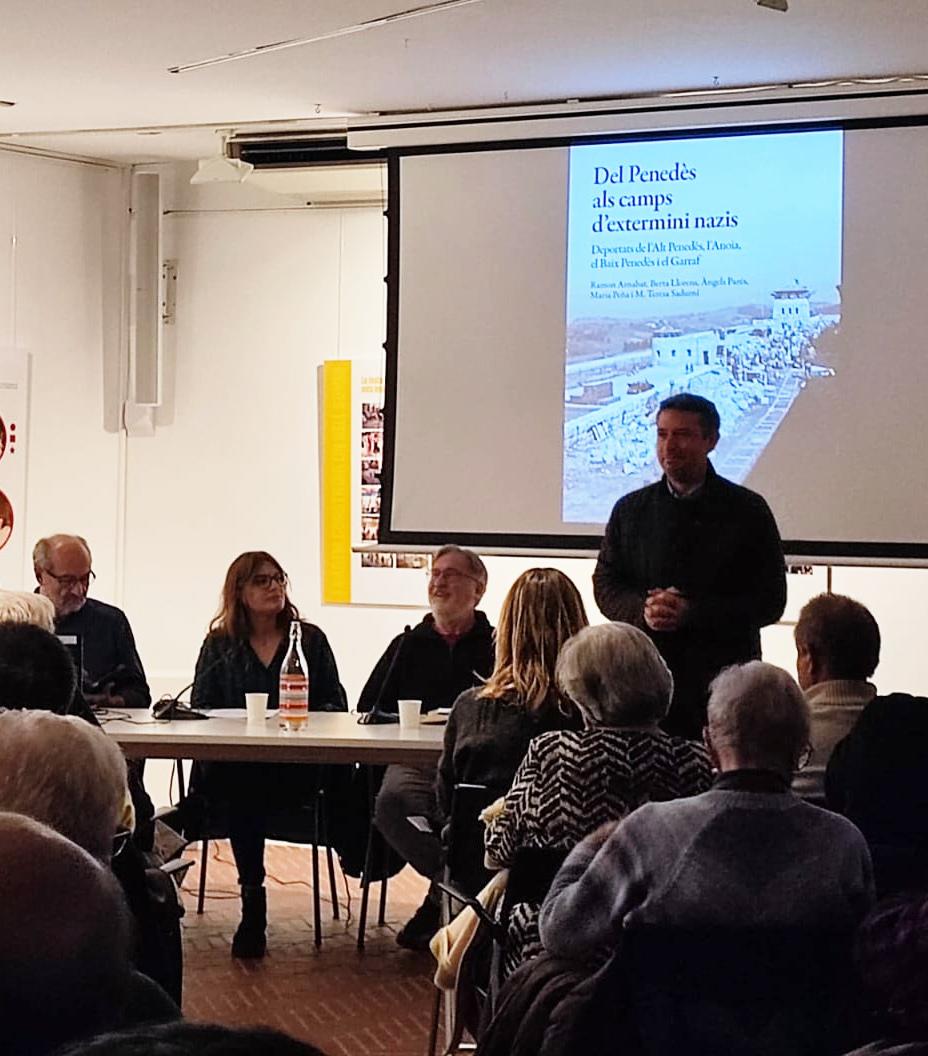 IEP (@iepenedesencs) on Twitter photo L'IEP presenta "Del Penedès als camps d'extermini nazi", a la Sala Portal del Pardo del Vendrell
Maria Peña i <a href="/RamonArnabat/">Ramon Arnabat</a>, dos dels coautors del llibre, assenyalaren la importància de reivindicar la memòria democràtica com a patrimoni col·lectiu sota el lema:
‼️ MAI MÉS! ✊ L'IEP presenta "Del Penedès als camps d'extermini nazi", a la Sala Portal del Pardo del Vendrell
Maria Peña i <a href="/RamonArnabat/">Ramon Arnabat</a>, dos dels coautors del llibre, assenyalaren la importància de reivindicar la memòria democràtica com a patrimoni col·lectiu sota el lema:
‼️ MAI MÉS! ✊