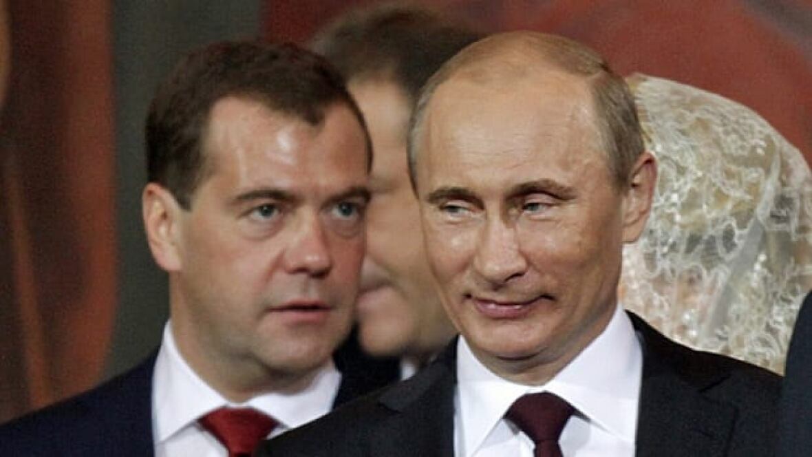 الرئيس الروسي السابق ديمتري ميدفيديف:

الخنزير ناكر الجميل زيلنسكي يتلقى أخيراً صفعة تليق به في البيت الأبيض.