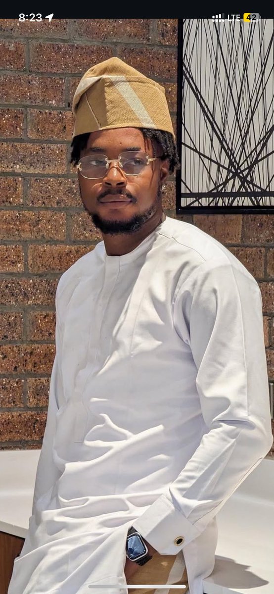 YOUR FAVORITE PHOTOGRAPHER tweet media