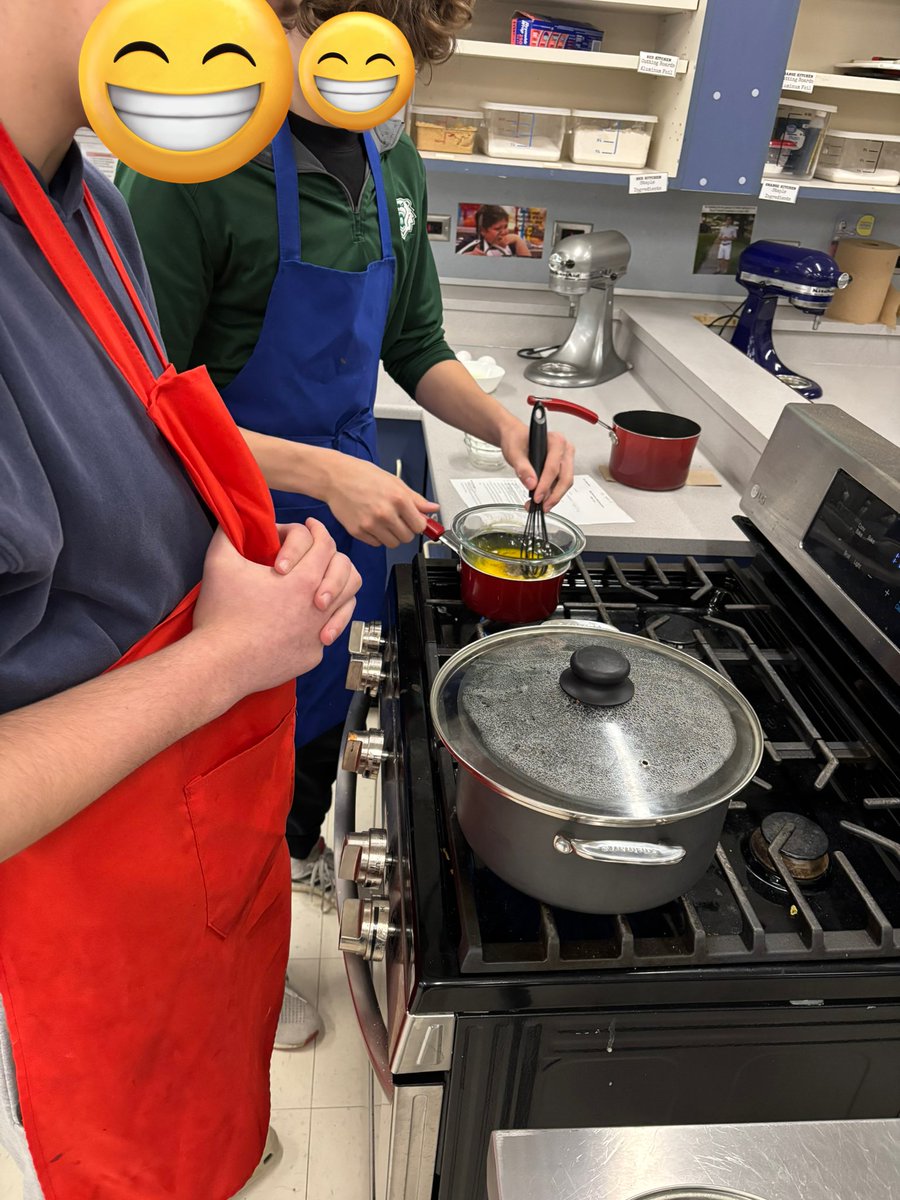 Courtney Callen tweet media