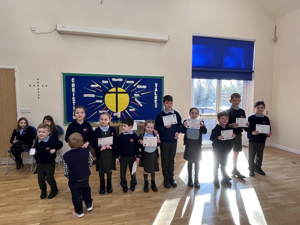 Our certificate winners this week. And a little brother coming to see his sister 🥰 Well done everyone! <a href="/Sturtonhead/">Mark Elliott</a>