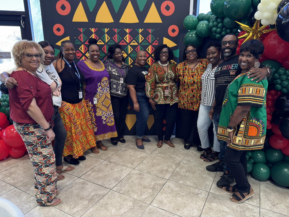 Rivierabch's tweet photo. Had an amazing time celebrating Black History Month at the City Clerk's Office! Honored to recognize incredible employees &amp; community leaders making an impact every day. Let’s celebrate &amp; uplift Black history all year long! 🙌 #BlackHistoryMonth #CommunityHeroes https://t.co/65kcdjYp5W