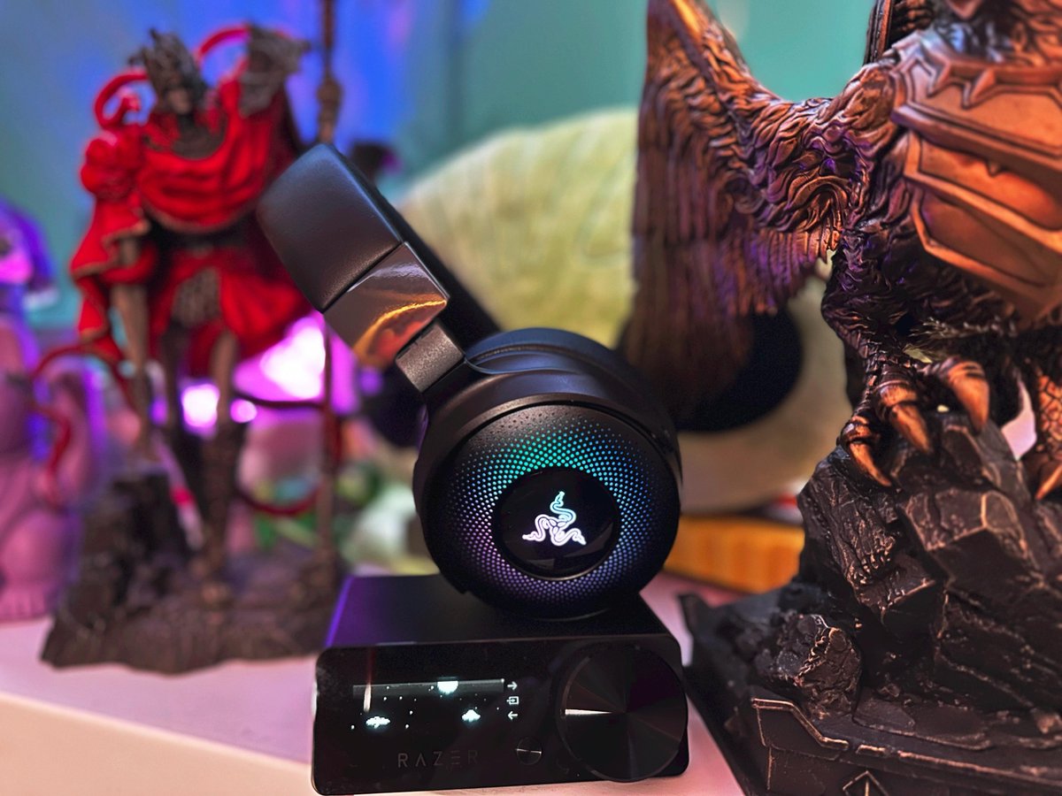 paracetamor's tweet image. ✨SORTEO✨

👉Razer Kraken V4 Pro
Los cascos más TOP de Razer, con los que puedes sentir los videojuegos, literalmente, porque vibran gracias a sus funciones hápticas

Para participar:
💚 RT a este tweet
💚 Follow a @RazerES 

Termina el 07-03-2025 y es válido sólo para España…