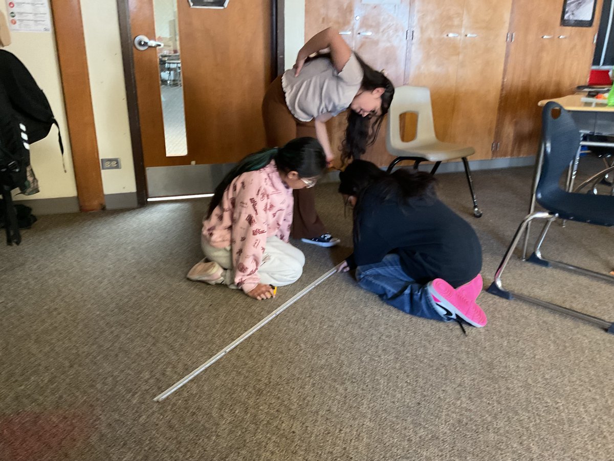 Burlington 5th graders/Future Architects &amp; Contractors had a blast using new measuring tapes to practice measuring in inches, feet, and centimeters!
<a href="/SvvsdSchuh/">Kristopher Schuh</a> <a href="/SVVSDsupt/">Jackie Kapushion, Ed.D.</a> @SVVSDdeputy