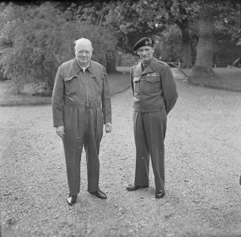 <a href="/dieworkwear/">derek guy</a> Imagine mocking someone for dressing in solidarity with his countrymen fighting and dying on the front lines of a brutal war against a ruthless invader?