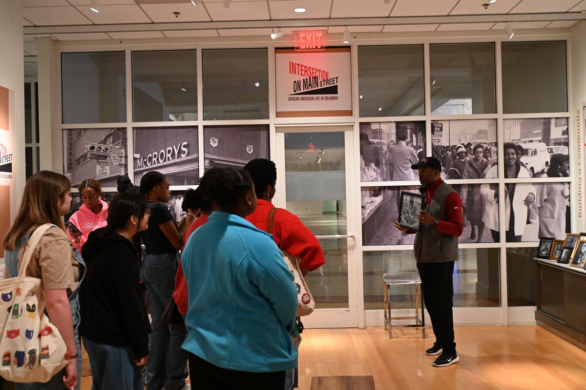 Center for Civil Rights History & Research (@uofsccrc) on Twitter photo Yesterday evening, our Executive Director, <a href="/bdonaldson93/">Bobby Donaldson</a>, led a <a href="/ColumbiaSC63/">Columbia SC 63</a> walking tour with the USC Black Honors Caucus to celebrate Black History Month! 1/2 Yesterday evening, our Executive Director, <a href="/bdonaldson93/">Bobby Donaldson</a>, led a <a href="/ColumbiaSC63/">Columbia SC 63</a> walking tour with the USC Black Honors Caucus to celebrate Black History Month! 1/2
