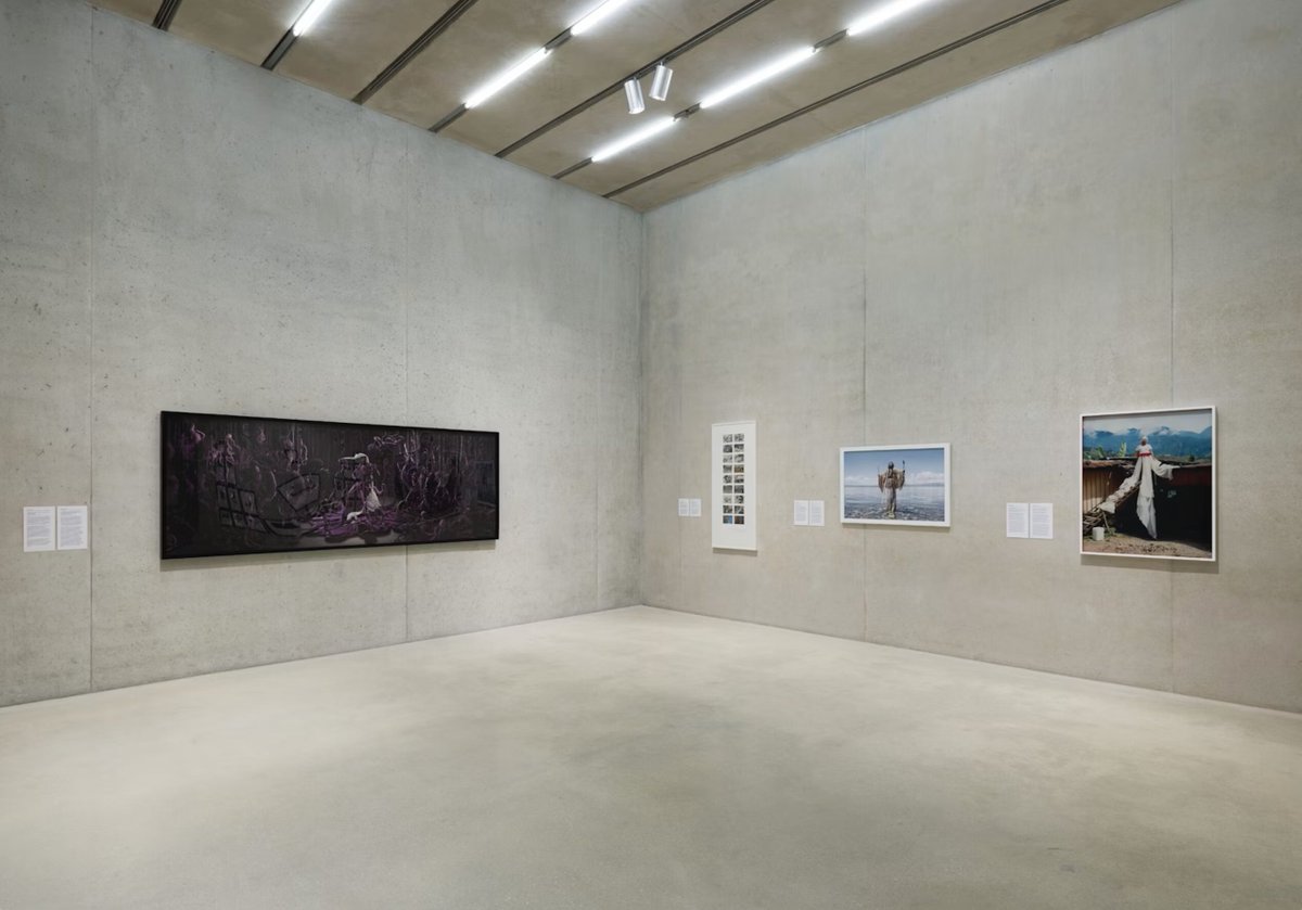 Cada obra cuenta una historia, pero ¿cómo cambia la narrativa cuando observamos más de cerca? 🔍 

"Narratives in Focus" reúne piezas de la colección de PAMM que exploran identidad, historia y comunidad a través de la fotografía y otros medios.bit.ly/3XlDZPz