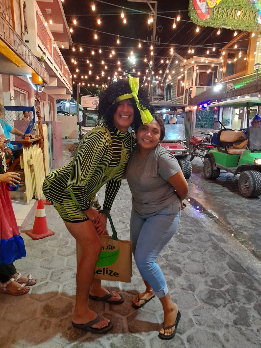 teamcepd's tweet photo. 🎉🎭✨ Let Samba's rhythm fill your soul as we celebrate #Carnaval! 💃🏽🌈 Dance together in love, unity, and tradition. Embrace the magic of parades and feasts! Here’s to unforgettable memories! 🥳❤️ #VivaOCarnaval #CulturaBrasileira https://t.co/QcCR8uLOIj