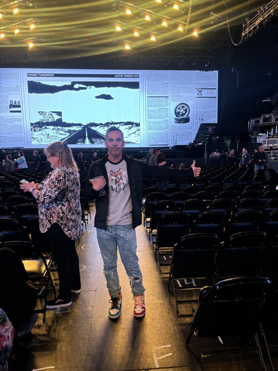 PeterSers1's tweet photo. Was I sad and disappointed the show got canceled last night? Of course.
Iโm a mad at Justin? No way! This dude has given us SO MUCH, over the last 30 years.
I will go to war for @jtimberlake
Thank you for all the memories. Until next time โค๏ธ #JustinTimberlake #ftwt https://t.co/qFynMqBc7m