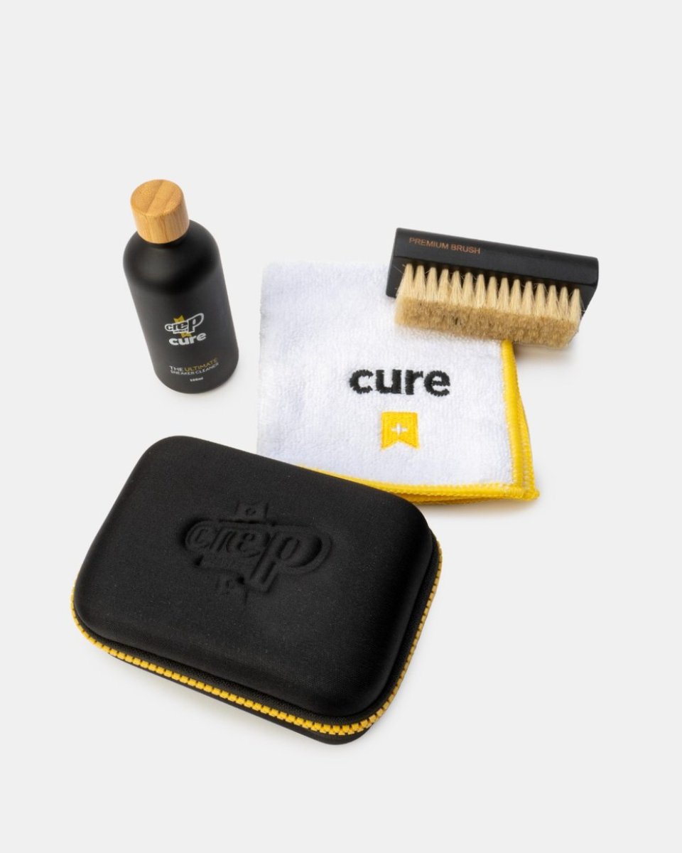 Karmaloop's tweet image. Fresh kicks, no cap. Crep Protect keeps your sneakers fresh. 
Double-tap if your kicks stay clean!

Shop Crep Protect at Karmaloop 🌐

#CrepProtect #CleanKicks #DripCheck #SneakerCulture #FreshVibes