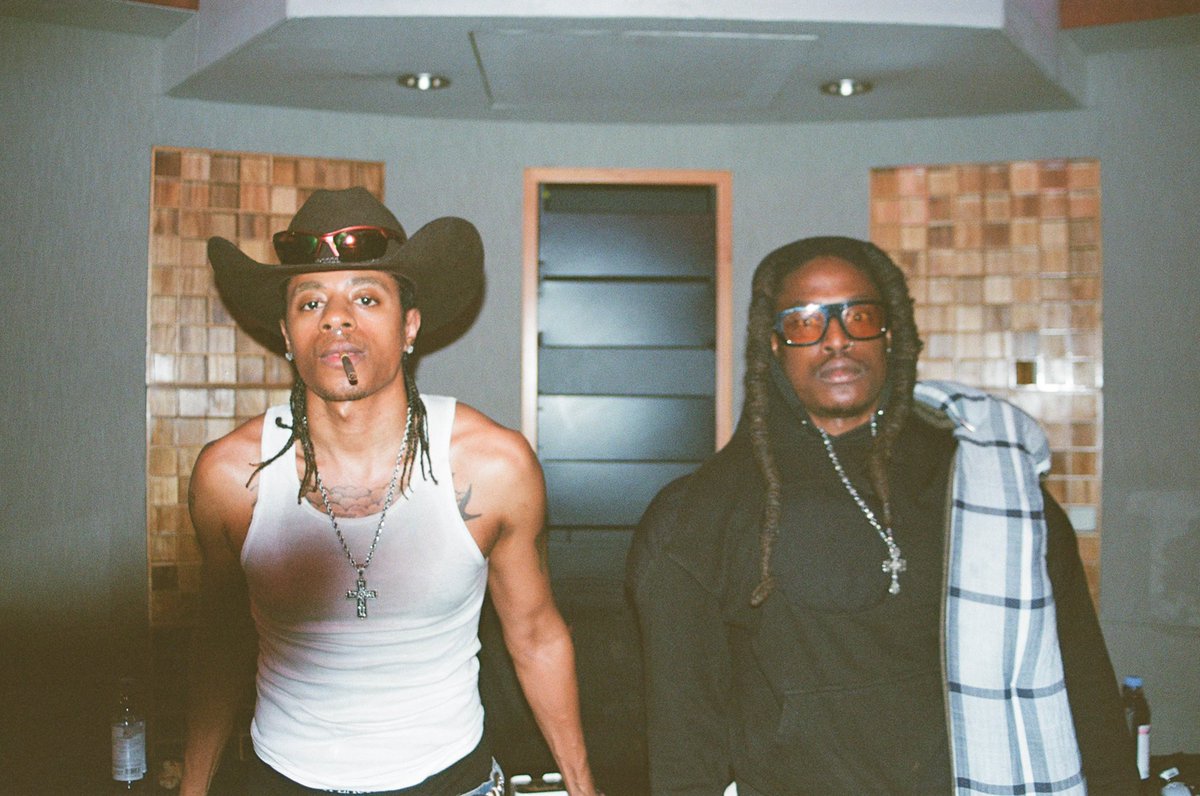 Go ahead and thank <a href="/TeezoTouchdown/">Mr.Mrs</a> &amp; I now.