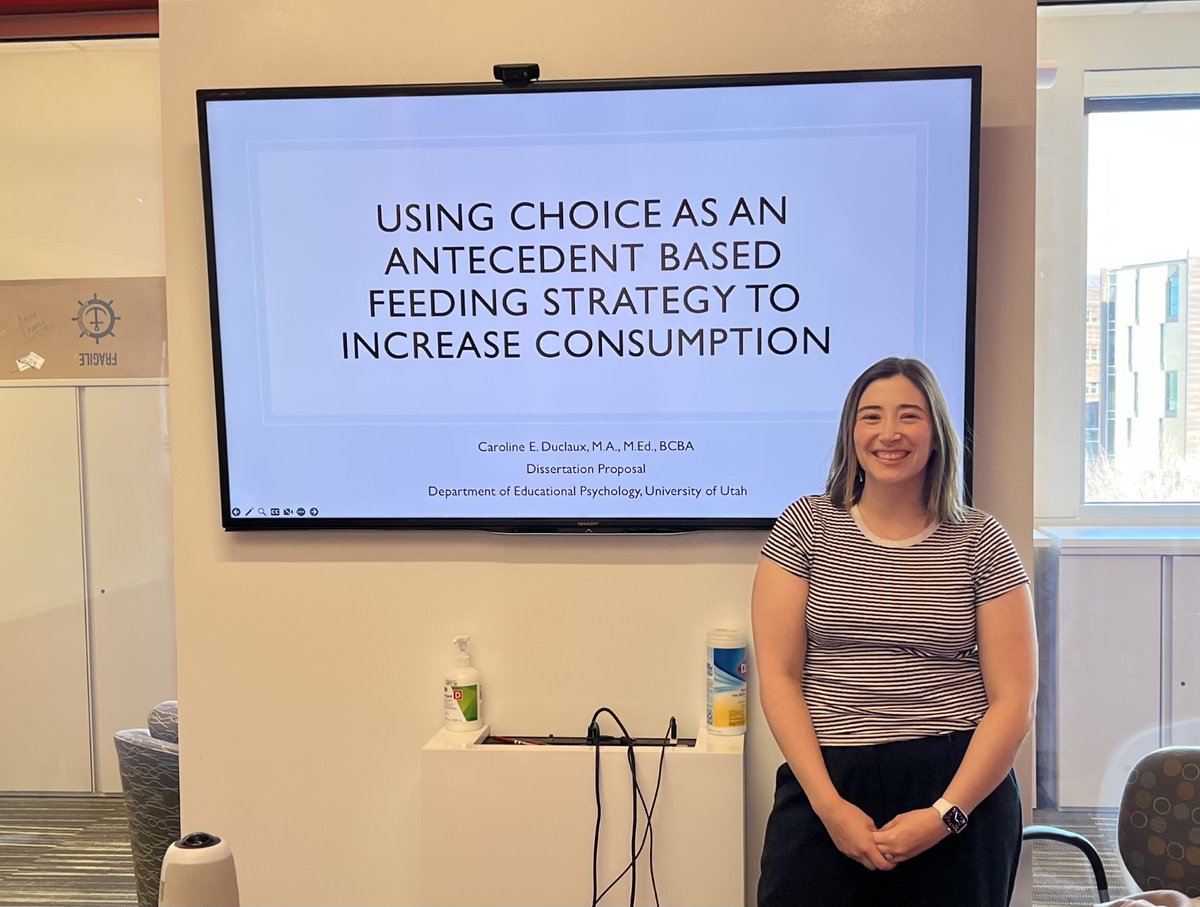 uttec_lab's tweet image. 🥳Congrats to Caroline Duclaux, a current U-TTEC lab member and feeding clinic assistant director, for passing her doctoral dissertation proposal titled: Using Choice As An Antecedent Based Feeding Strategy To Increase Consumption #DissertationProposal