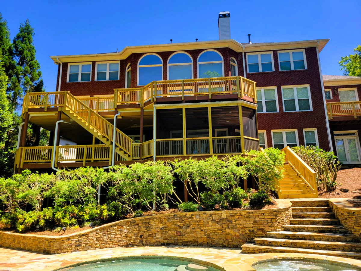 ngedecks1's tweet image. Our custom-built decks are the perfect blend of style and durability. Let us create your ideal space. #StyleAndDurability #CustomDecks #EliteDeckDesigners