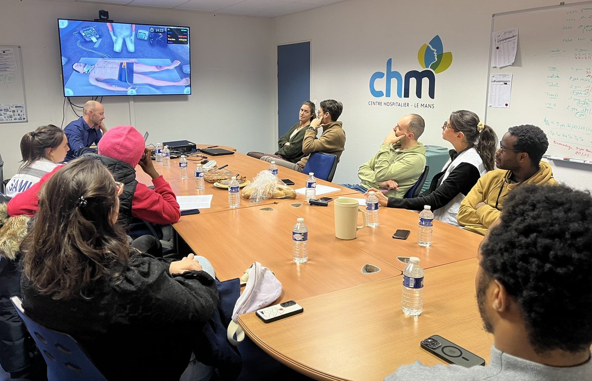 Guillaume Bouhours (@gubouhours) on Twitter photo Heureux d’avoir animé cette soirée FMC Serious Game #HemoSimTrauma avec les collègues urgences & SAMU <a href="/CHLeMans/">Centre Hospitalier du Mans</a> 🙏 pour l’accueil et ces échanges riches autour du #traumagrave #hemorragietraumatique #TraumaSystemLigerien
(réseau Trauma Grave 1/2 Région Est Pays de la Loire). Heureux d’avoir animé cette soirée FMC Serious Game #HemoSimTrauma avec les collègues urgences & SAMU <a href="/CHLeMans/">Centre Hospitalier du Mans</a> 🙏 pour l’accueil et ces échanges riches autour du #traumagrave #hemorragietraumatique #TraumaSystemLigerien
(réseau Trauma Grave 1/2 Région Est Pays de la Loire).